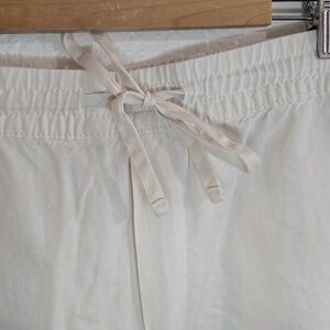 No boundaries linen shorts Cream Color
